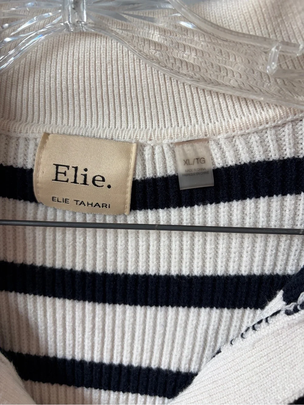Elie Tahari Black & Cream Striped V-Neck Collared Sweater. 8-03